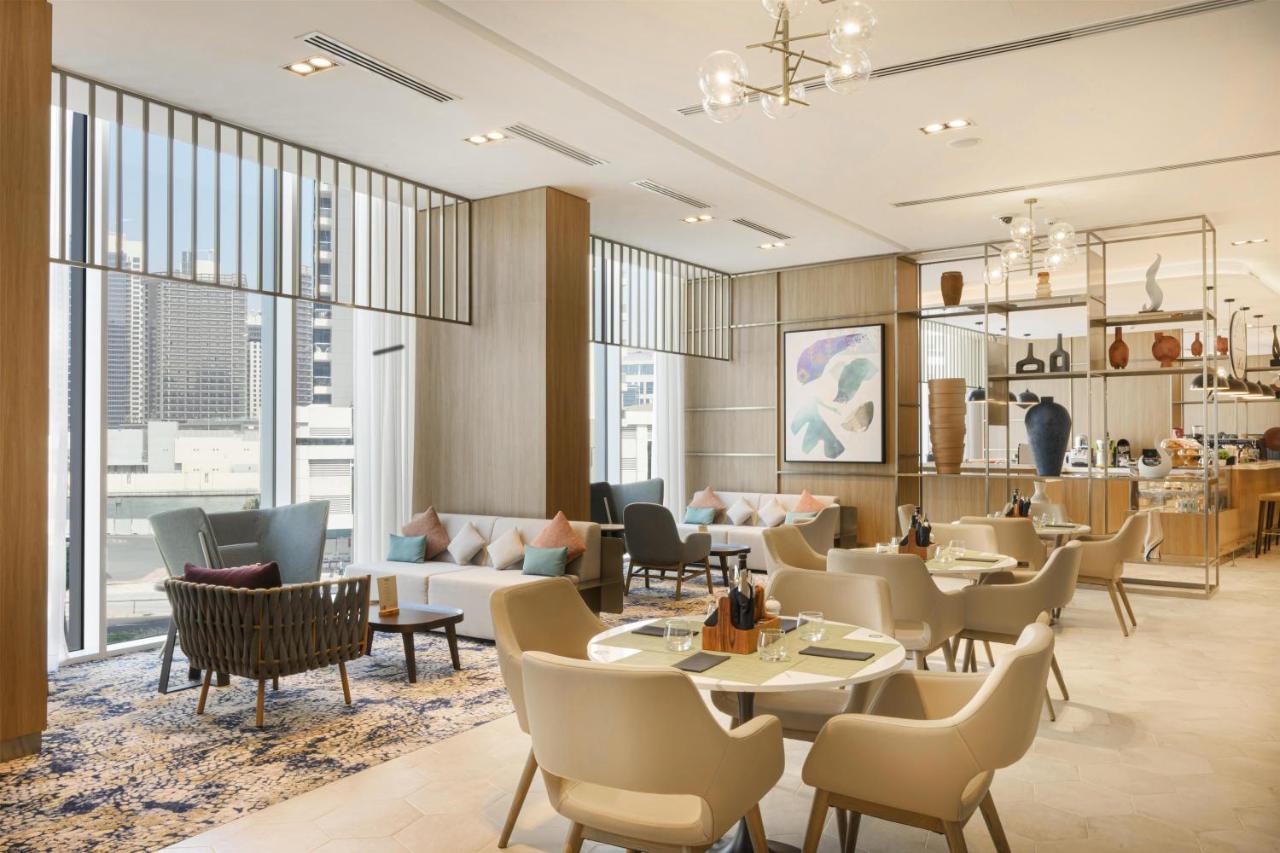 Hilton Garden Inn Dubai Business Bay - 4