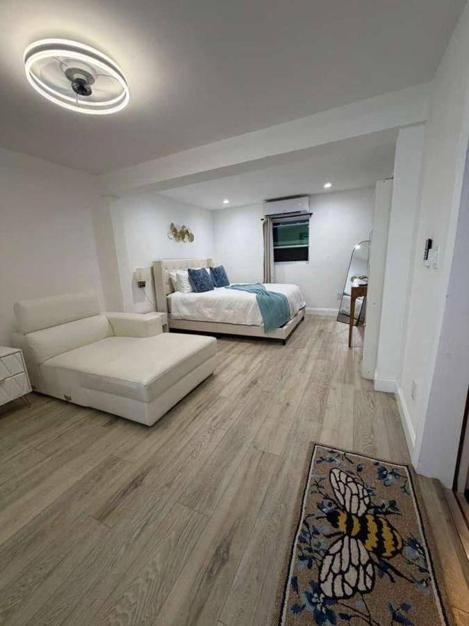 Spacious 3-Apartment House Near Miami Design District - Sleeps 10 - 2