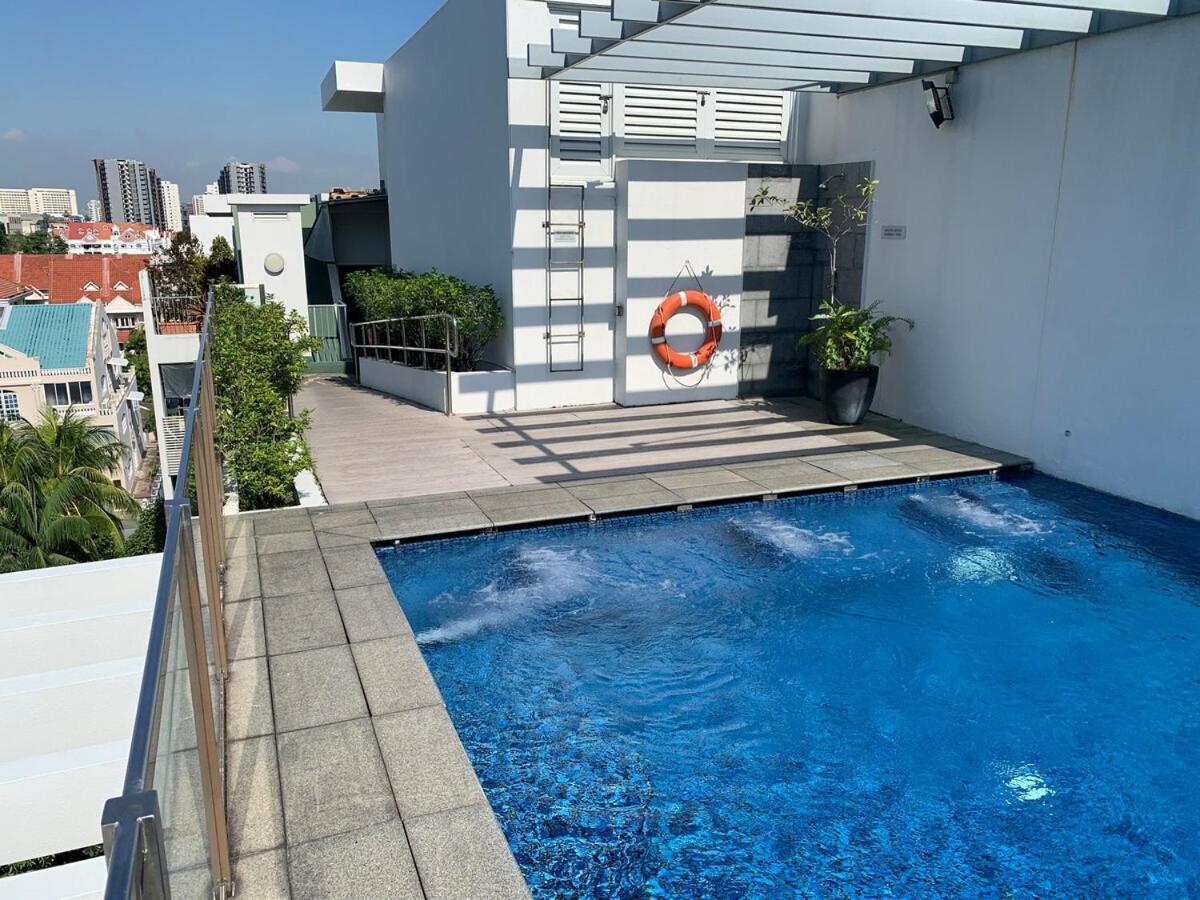 Skyroom w a pool & jacuzzi near Kembangan MRT EW green line - 4