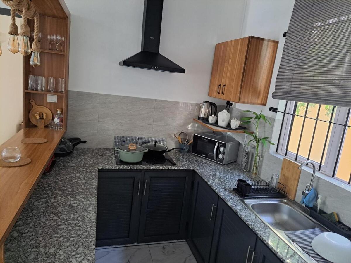 Cozy 3 Bedroom Apartment with Pool - 5