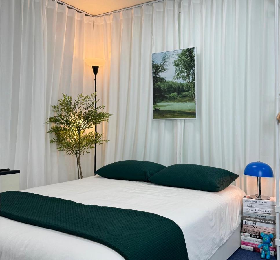 청담 잠실 롯데타워 Modern Studio in Cheongdam, Gangnam River View