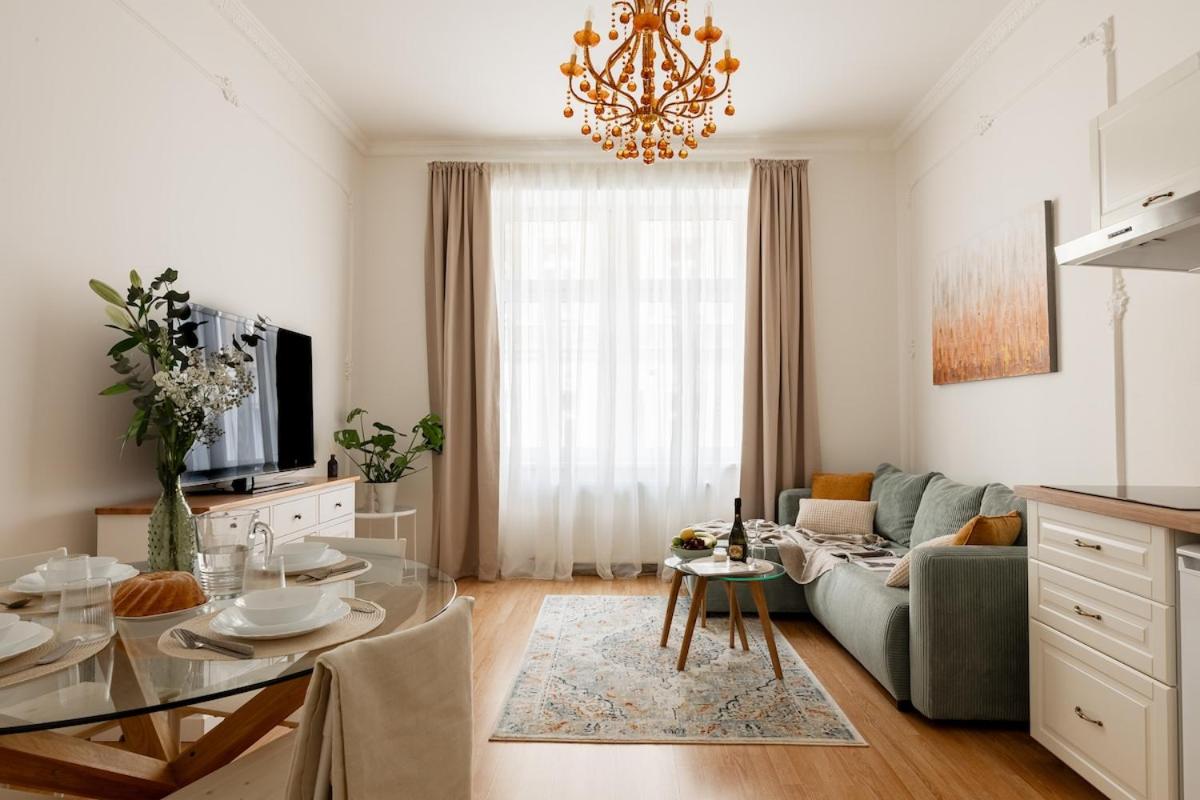 Tylova 2 (Unit 2) – Moderní apartmán v centru Karlových Varů