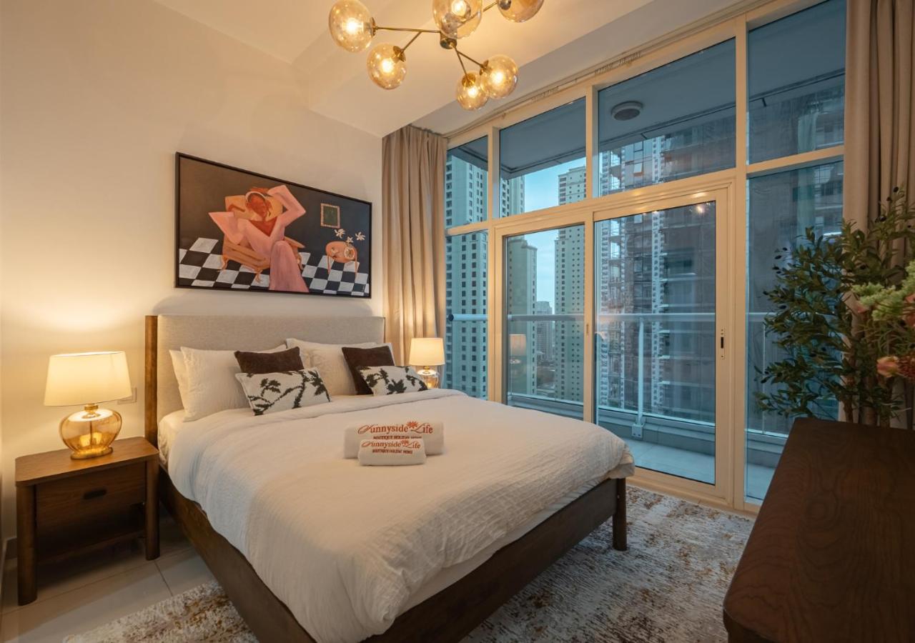 1BR Dubai Marina View and Walk to the Beach - 2