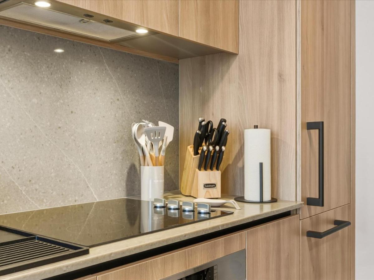 Rooftop Pool - Downtown Miami - Condo with Den - 3