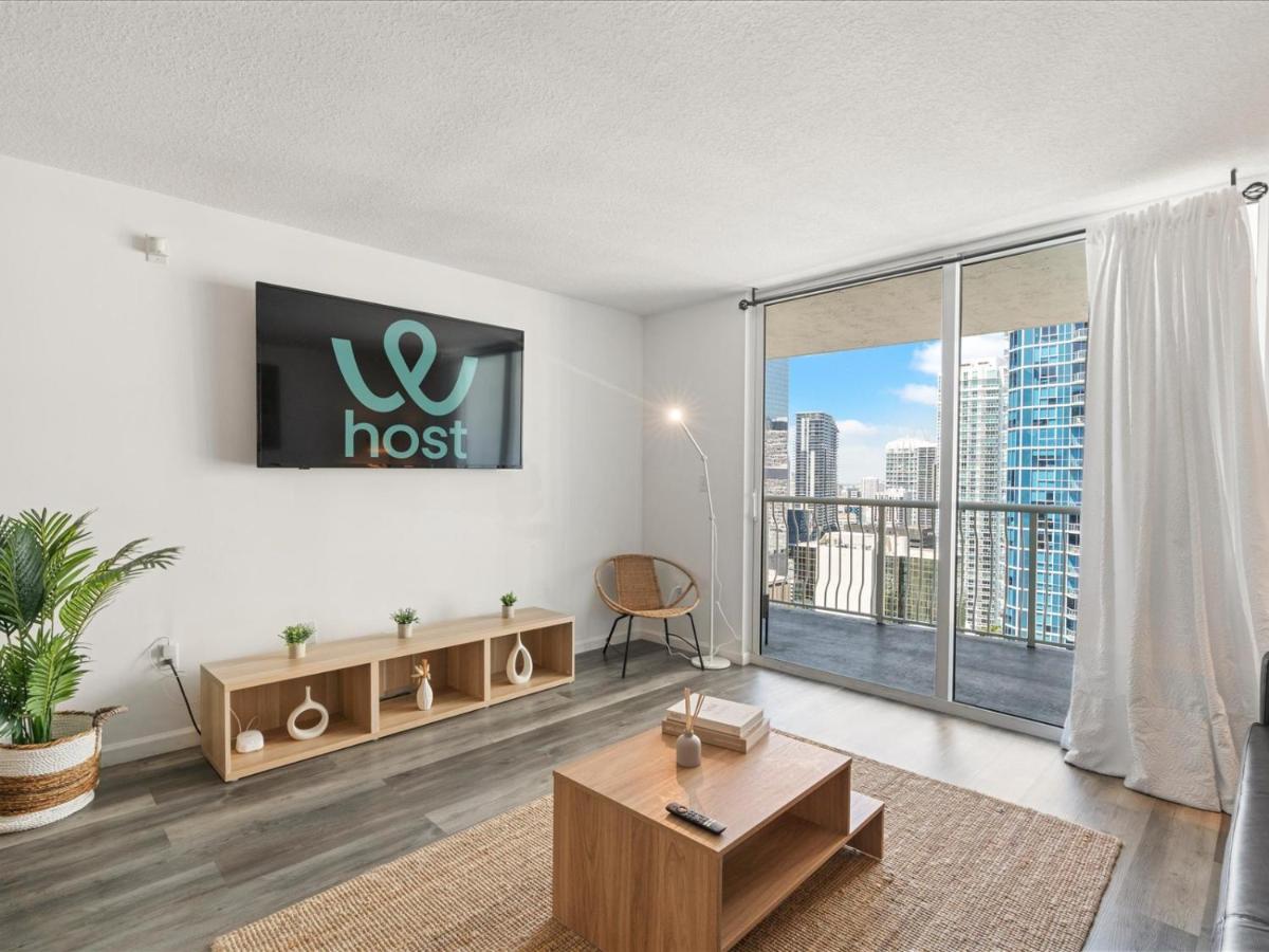 High floor Condo W Amazing View