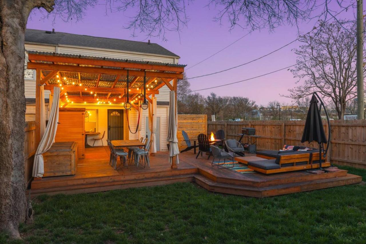 Amazing Backyard Only 2 miles to Downtown with Sauna and FirePit - 2