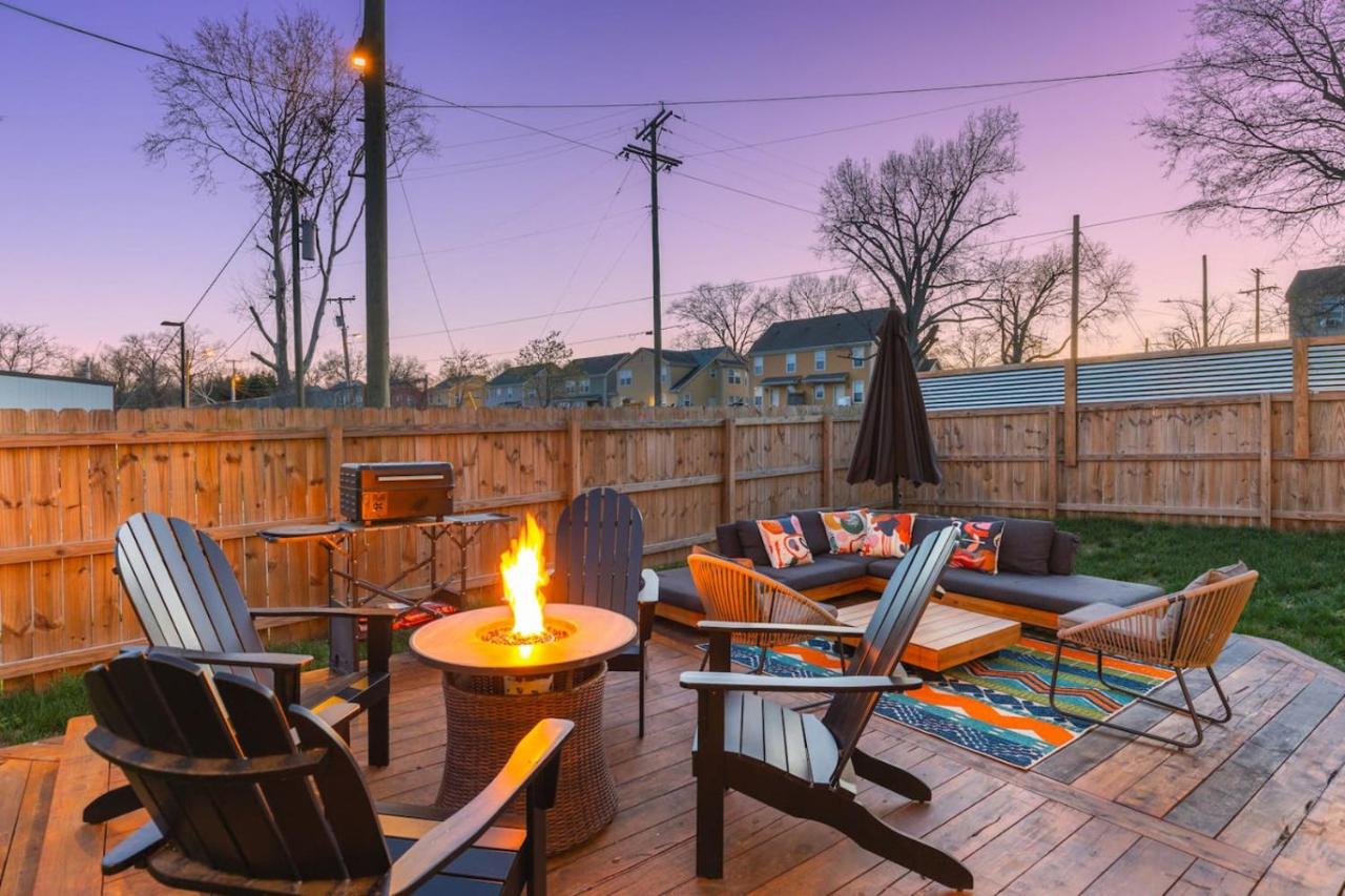 Amazing Backyard Only 2 miles to Downtown with Sauna and FirePit - 4
