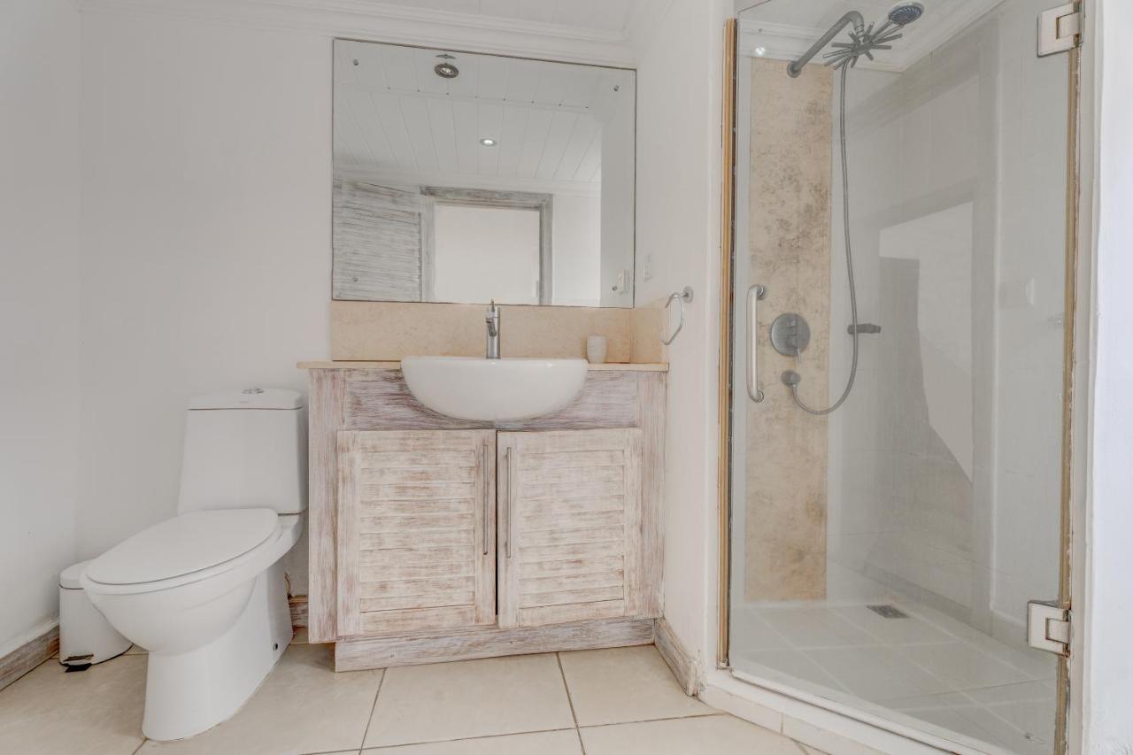 Oasis 1 Chemin Vieux Moulin Casse Pereybere with Private Pool - 3