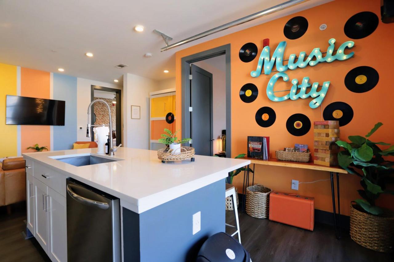 Nashville Oasis at The Muse Modern 2BR with Balcony Rooftop Views