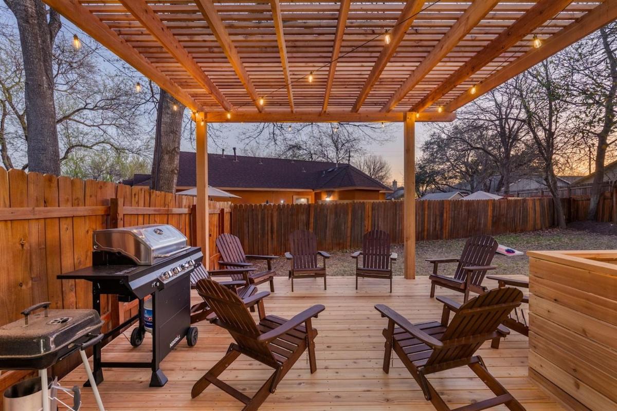 Vinyl Nest - Patio & Grill, Music, Sleeps 10