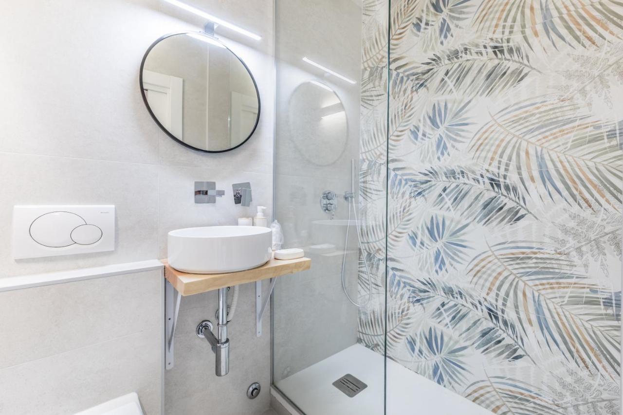 ASIAN LOVE historic center Fiumicino - 5