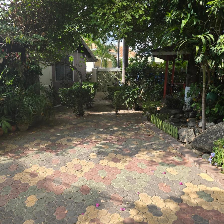 Glenhope Cottages in the City - 5