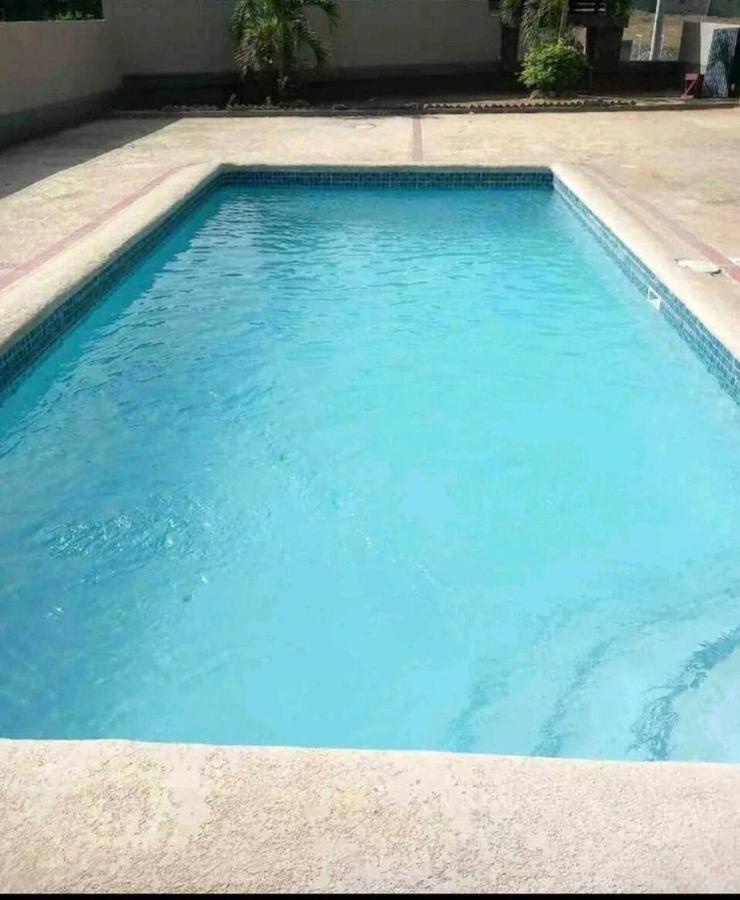 Luxurious 3-Bedroom House in Ocho Rios with Private Entrance - 4