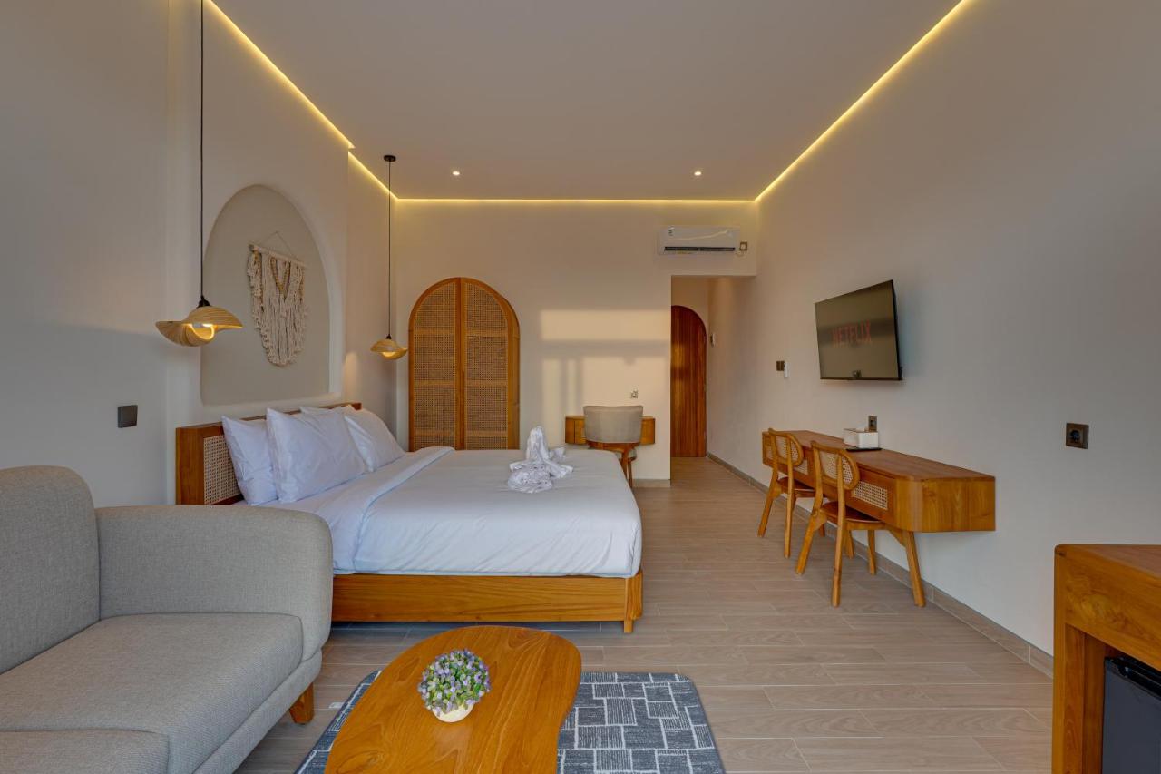 Loona Suites Umalas by Nabe Hospitality Management - 2