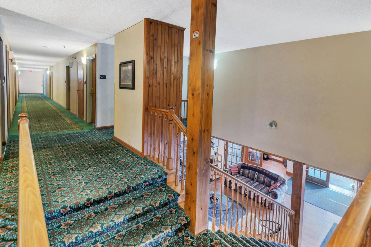 Garrison Inn & Suites — photo 15