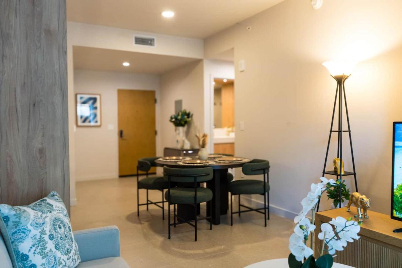 NEW Apt with PATIO in Downtown | CP Collection - 3