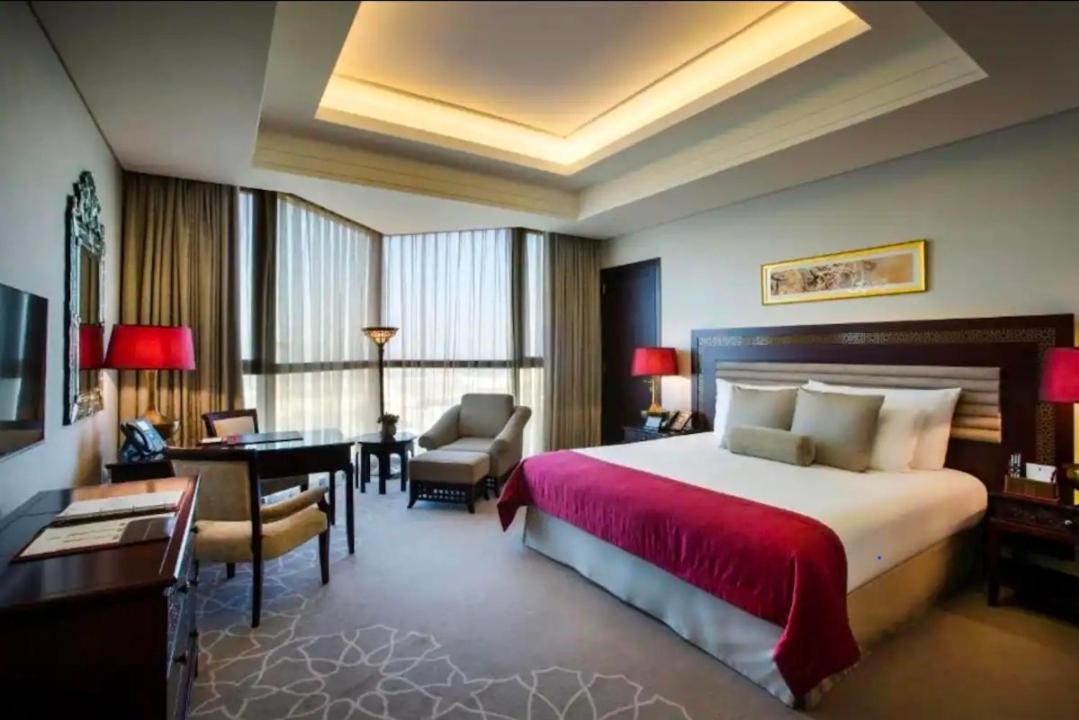 Modern Corniche Apartment