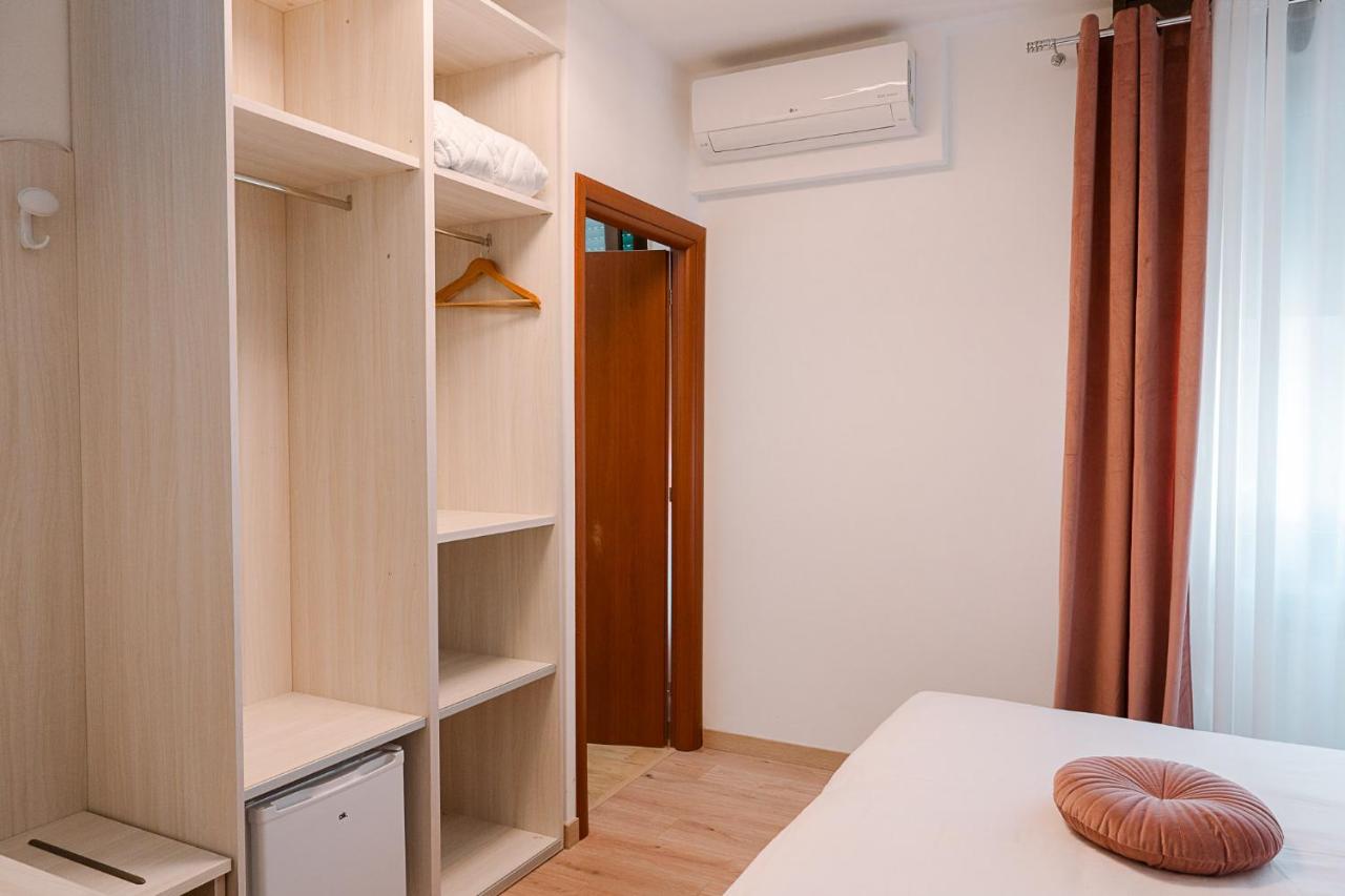 Angela's Rooms - 10 minutes from VENICE - 5