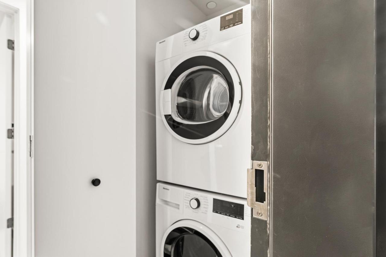 Lux Downtown Studio a Few Steps from Bayfront Park - 5