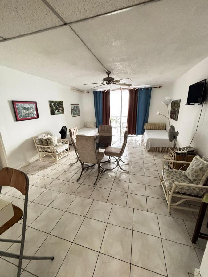 Hipstrip Horizon at Montego Bay Club - 2