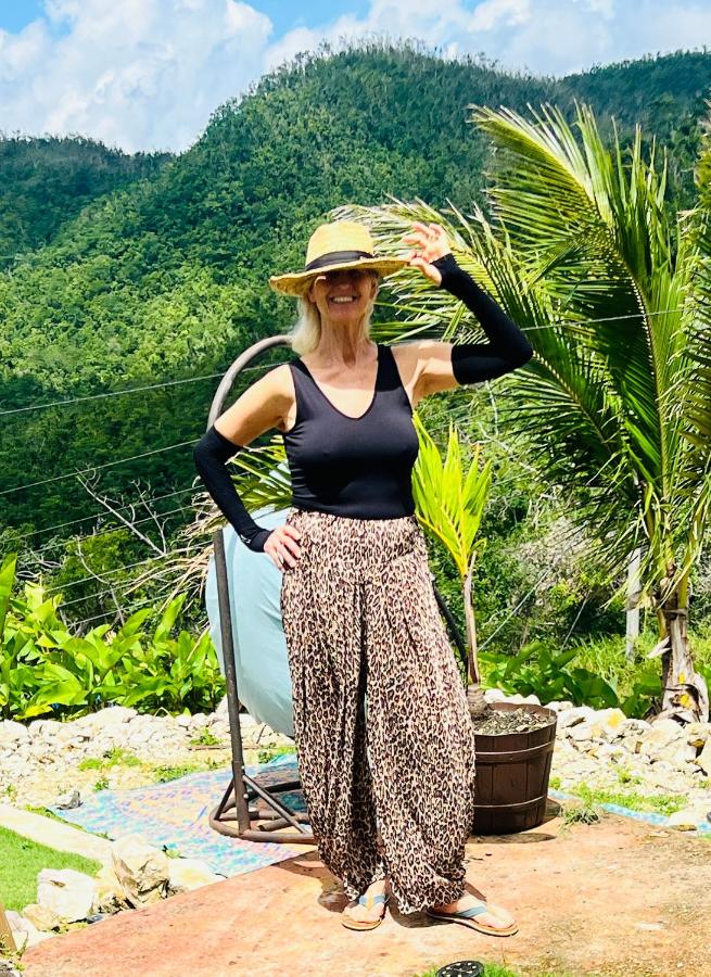 The Crown Private Queen - 2