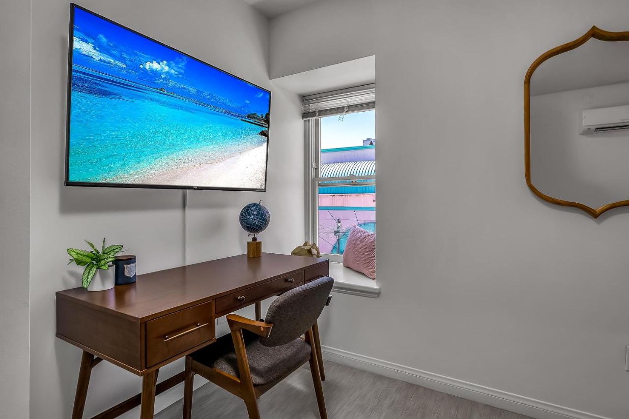 Promenade Studio With Free Parking! - 3