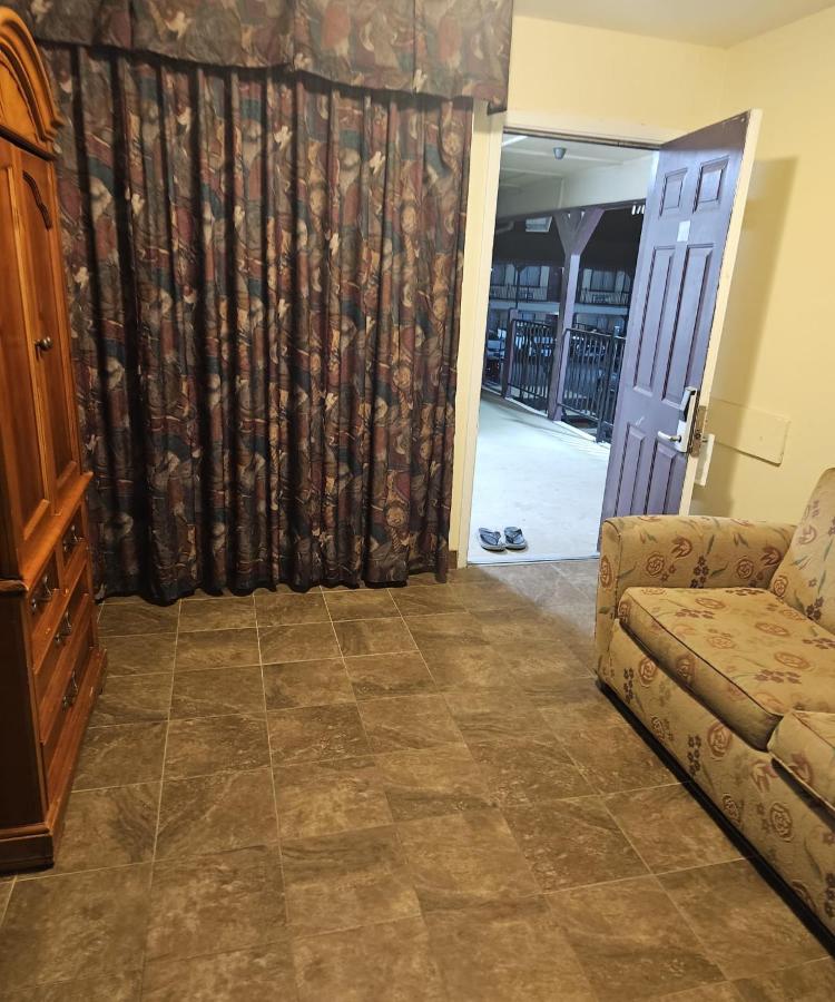Economy Inn — photo 6