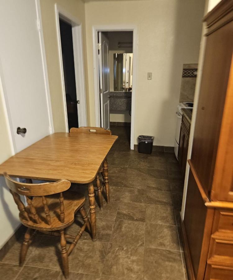 Economy Inn — photo 7