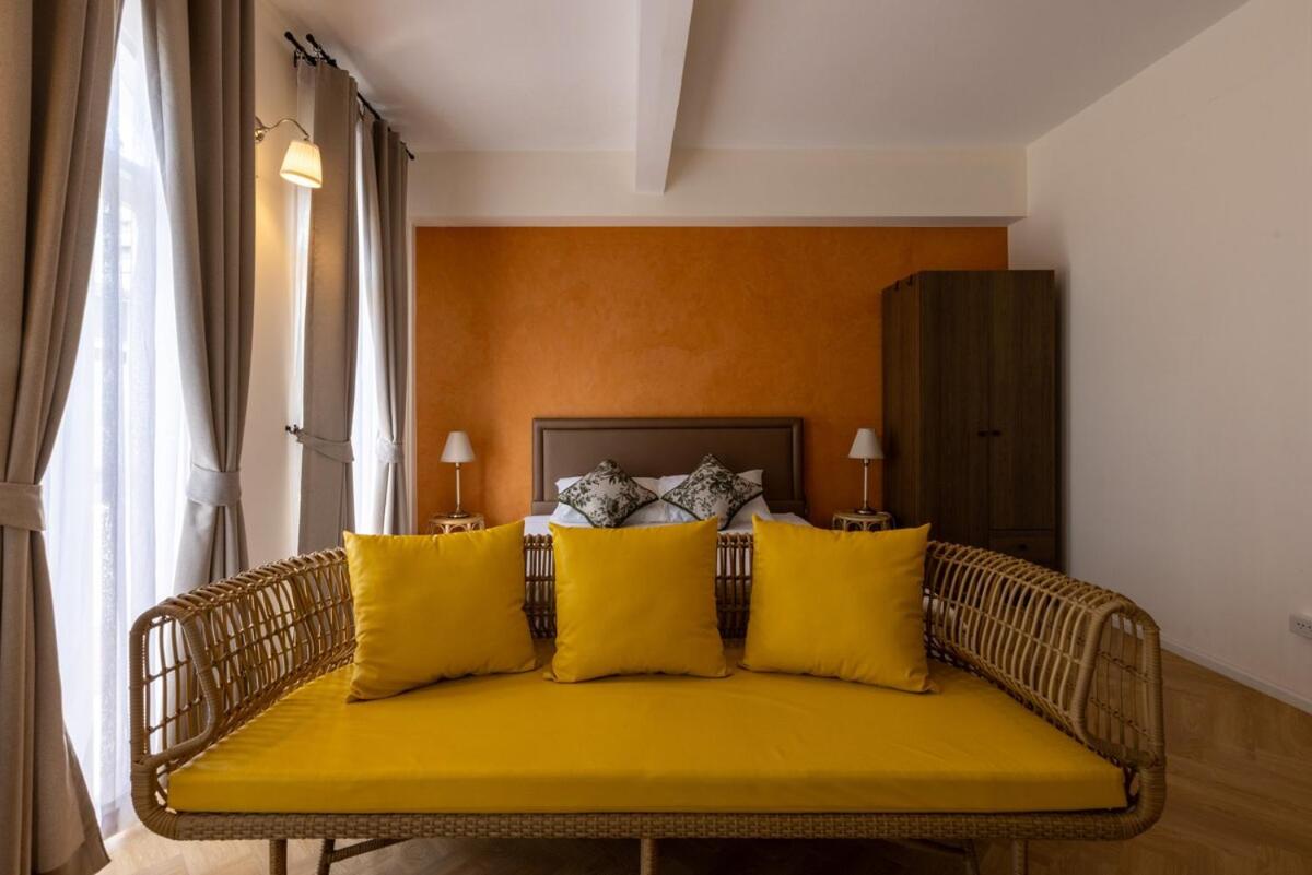 BKK CBD Whole-Floor Apt 3BR 2BA 7-Min to MRT - 3