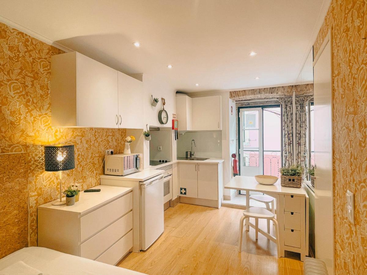 Stay as a Local! - Bairro Alto Typical Low Cost Studios