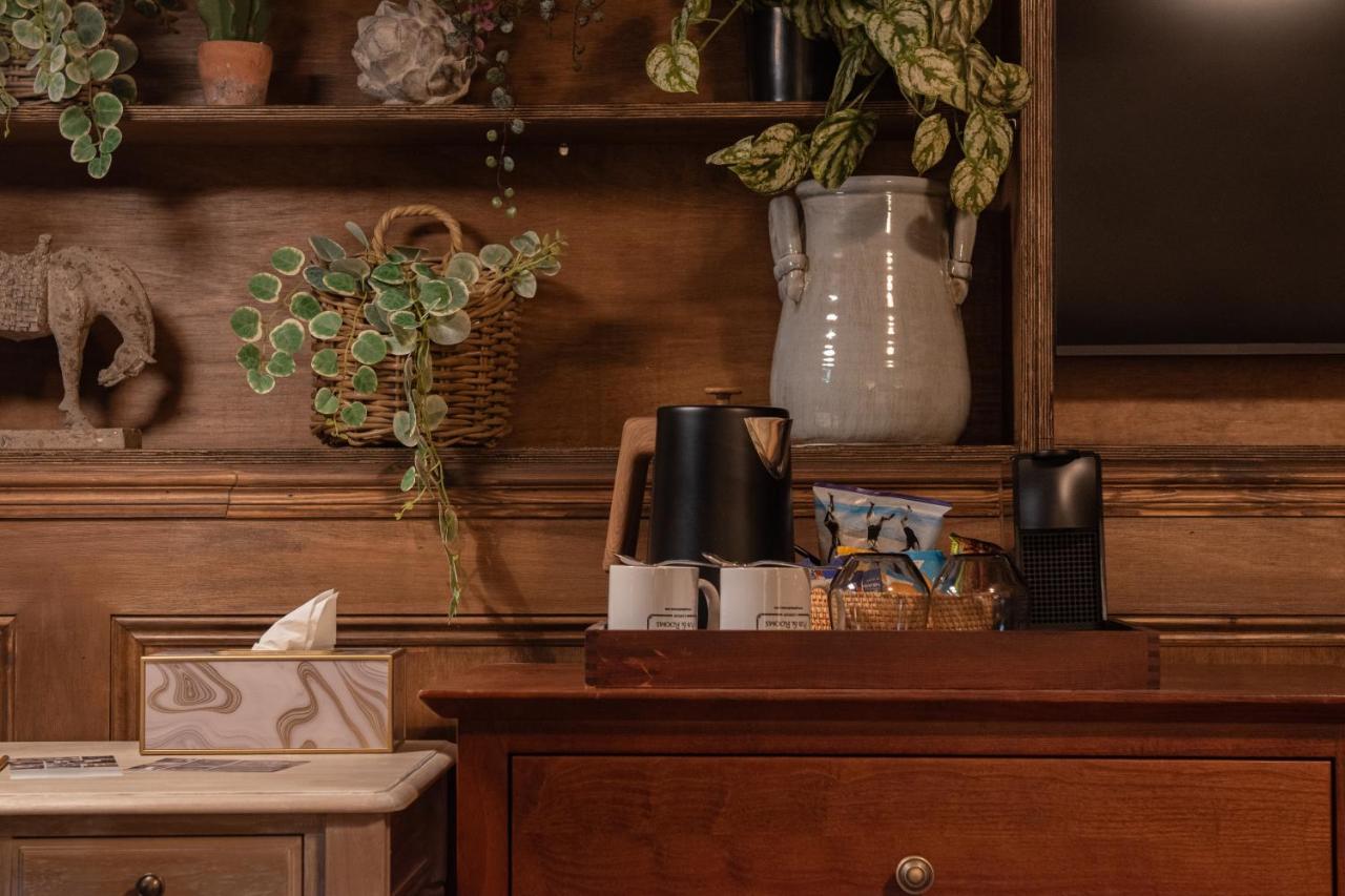 The Waterway Pub and Rooms - 4