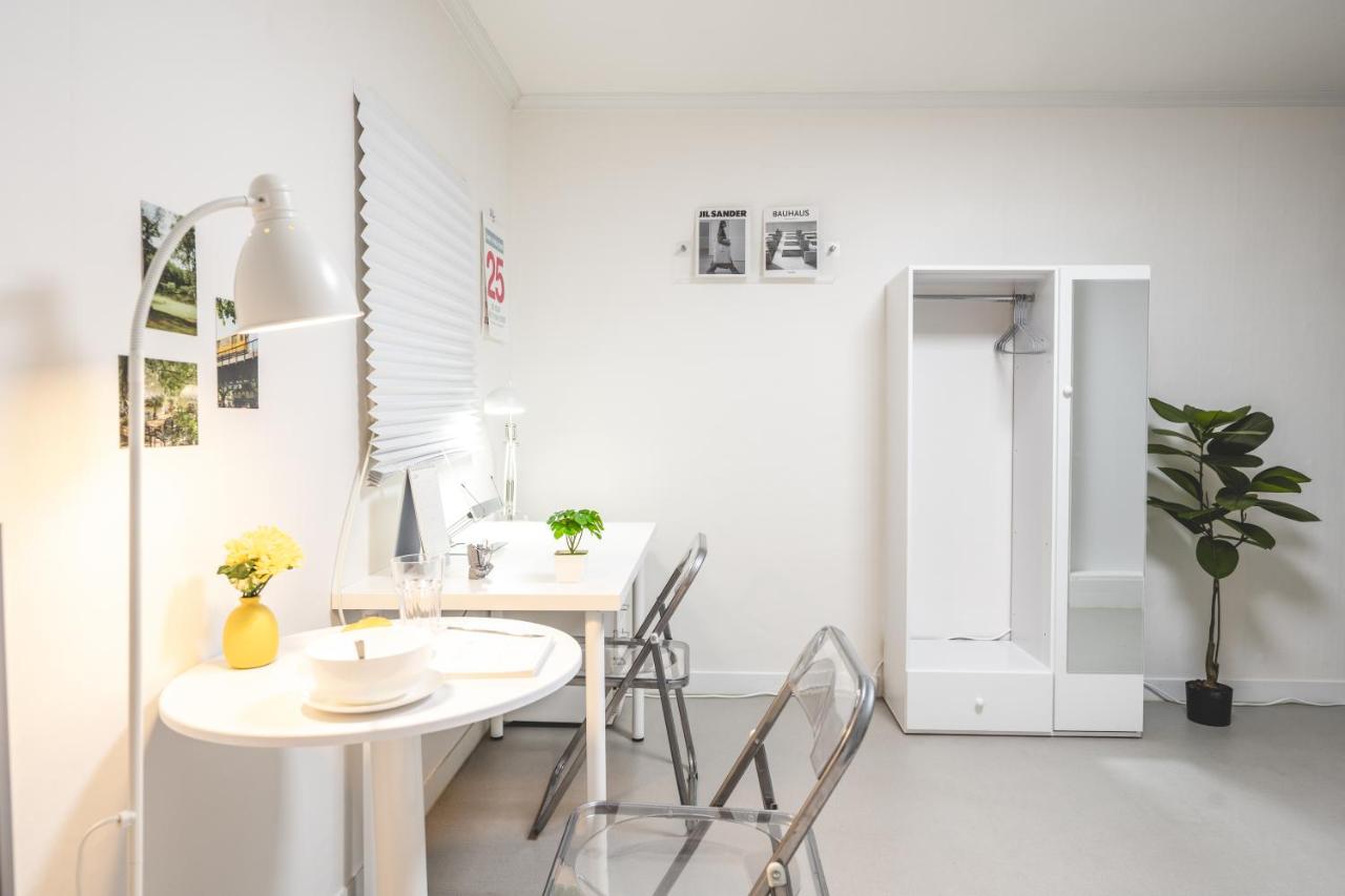 Serene Gray Retreat - 8 min walk from the subway station - 5