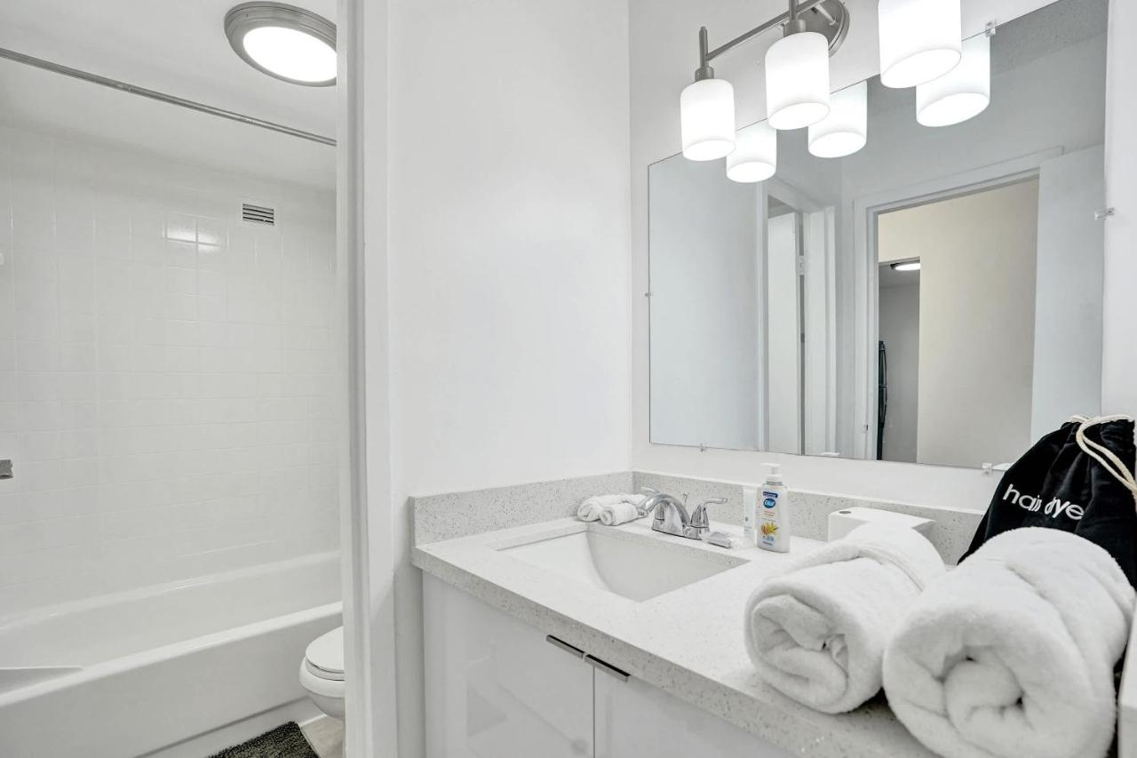 Cozy Miami Gardens Studio King Bed & Tub - 208 - 4