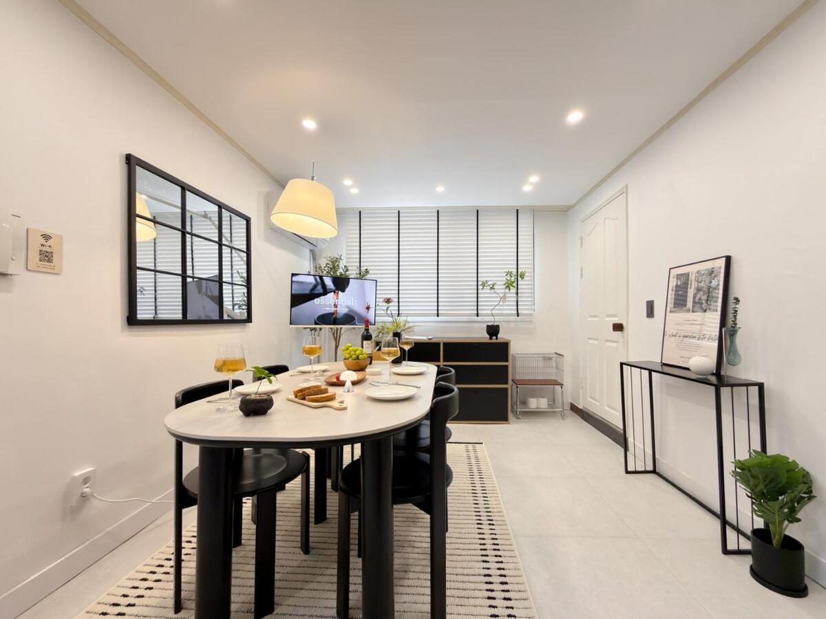 Gangnam , Seonjeongneung Station 7minute walk , Gangnam Office , Seonghyung , Line 9 , Sinbundang Line