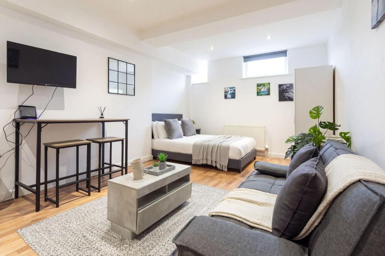 Modern Shoreditch Studio Central Location - 2