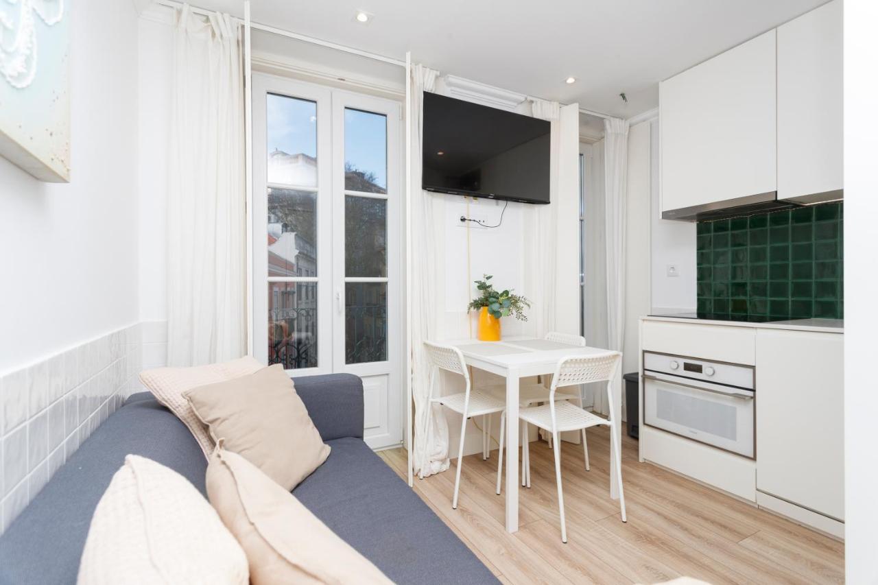 NEW Castle View Apartment - 4