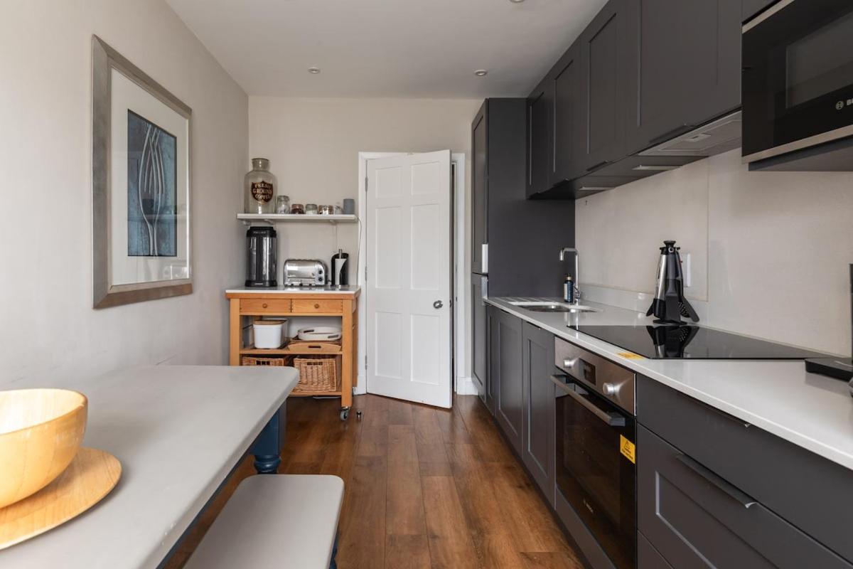 Milsom Retreat - Elegant 2 Bed Apartment, Bath - 4