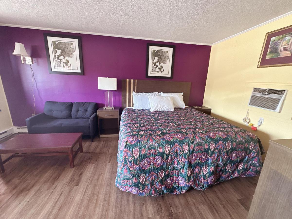 Riverside Inn Motel — photo 23