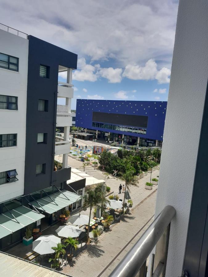 Joli appartement de 2 ch dans le shopping mall la croisette grand bay - 2