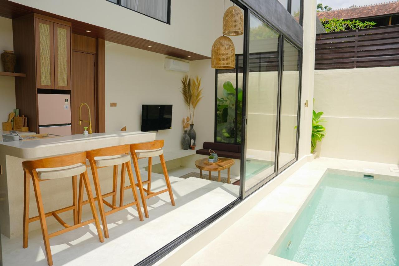 Brand New Tropical Villa with Pool - Minutes to Melasti & Uluwatu