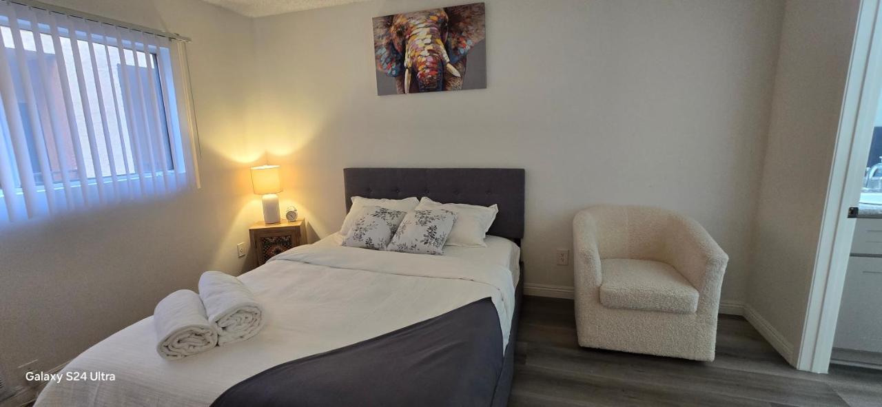 2-Bedroom Apartment near ALX Airport and the Ocean - 2