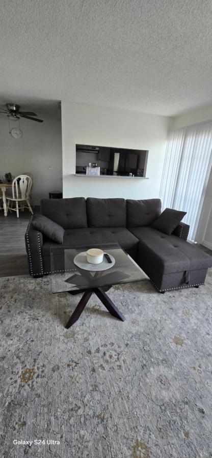 2-Bedroom Apartment near ALX Airport and the Ocean - 5