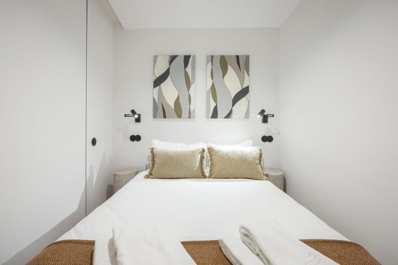 Foz Modern Luxury Sea View Balcony Apartments by LuxiStay - 4
