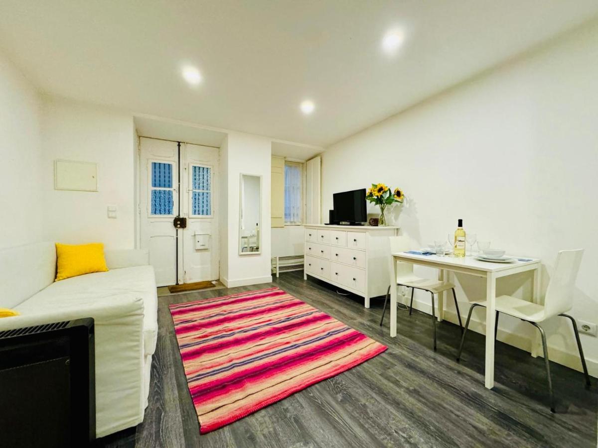Cosy city studio Lisbon