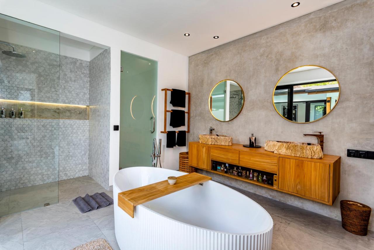 Villa Balinese Elite Sanctuary by Dhananjaya Hospitality - 3