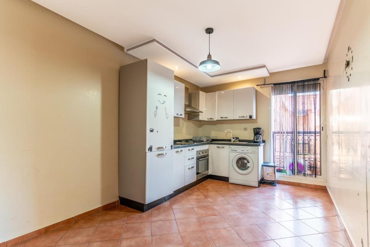 Elegant Family Apartment Jacuzzi &city center - 4