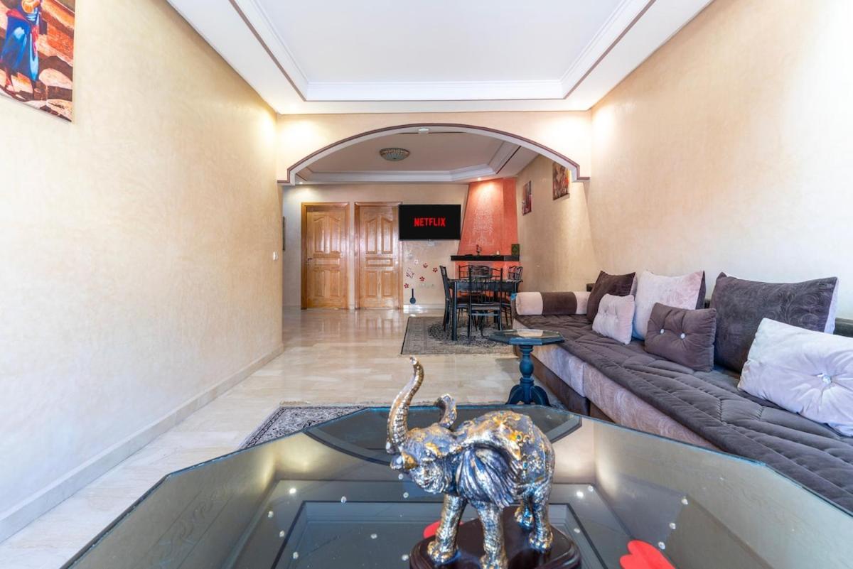 Elegant Family Apartment Jacuzzi &city center - 5