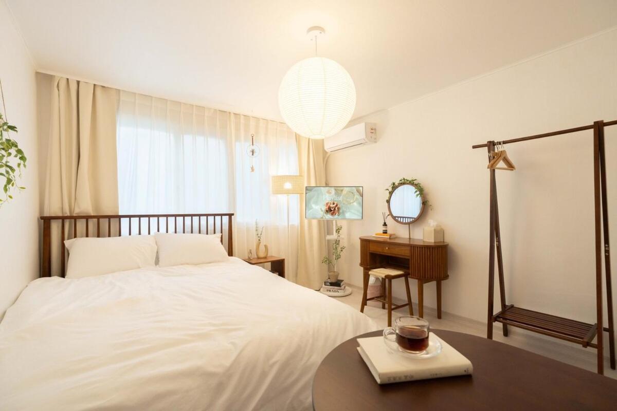 오픈특가 홍제역 도보5분, 경복궁 지하철3정거장, 서촌, 북촌 10분이내