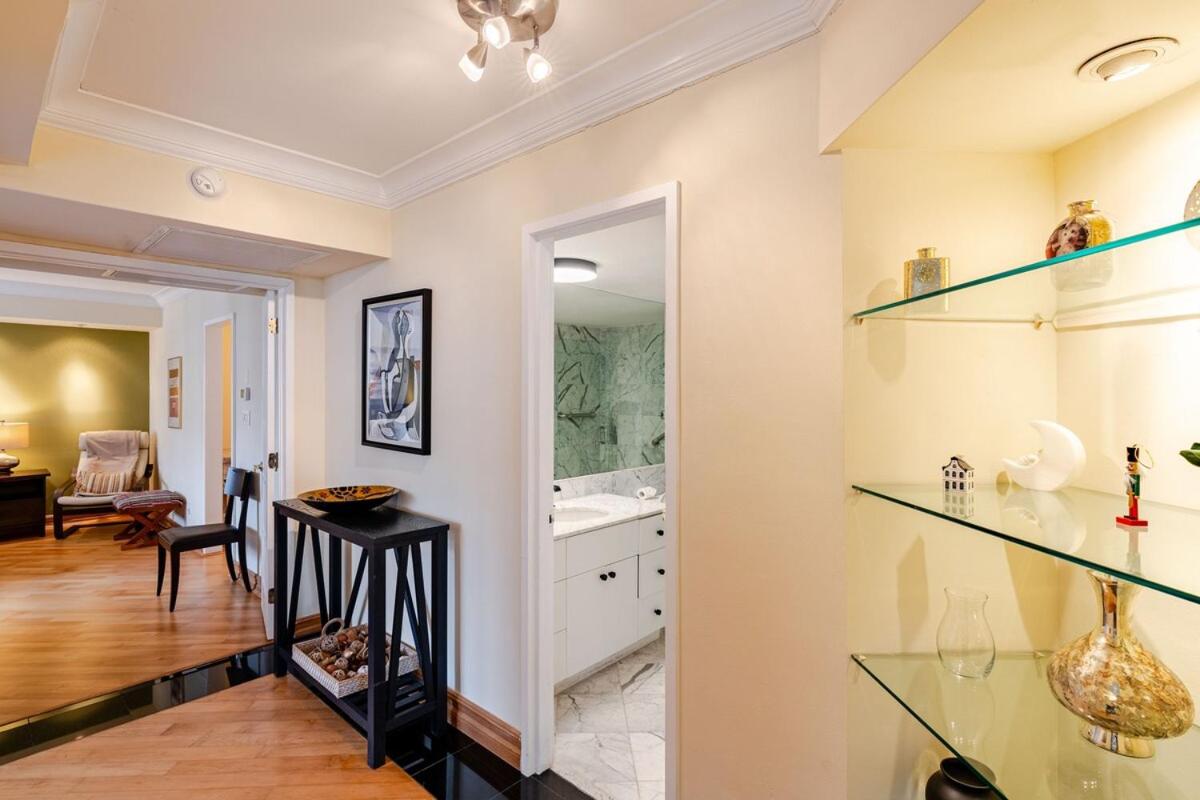 Spacious 2BR Oceanfront Condo with Beach Access - 3