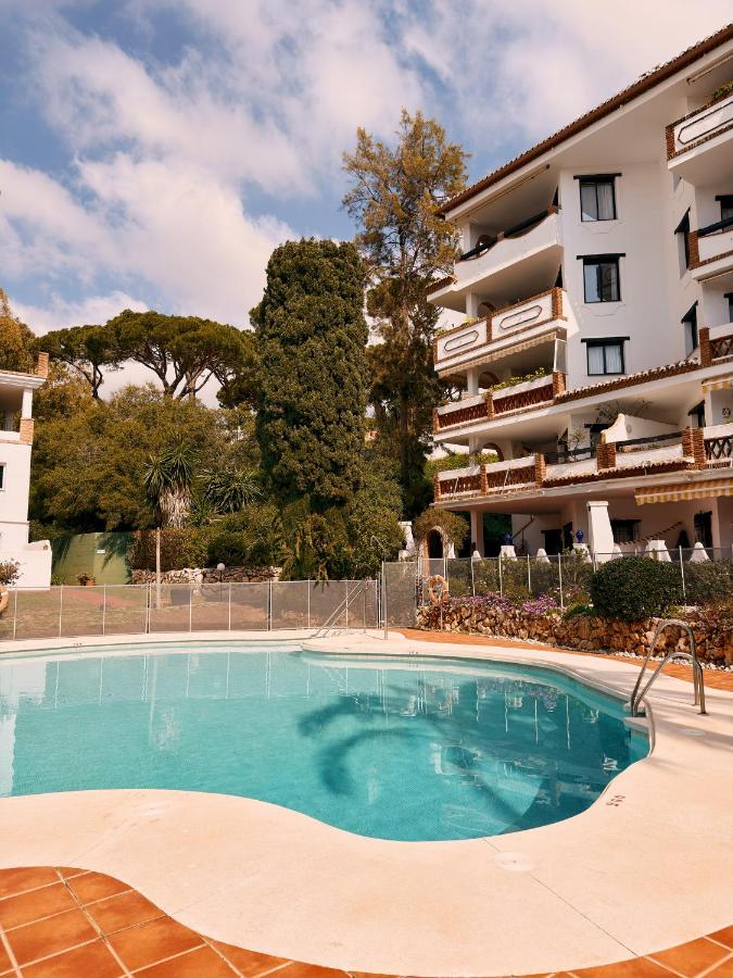 Costa del Sol Apt, Pool & Terrace & Beach Walk - 4